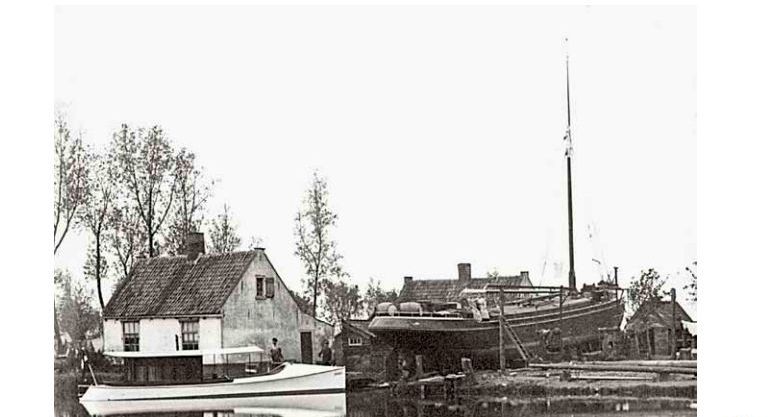 B313b